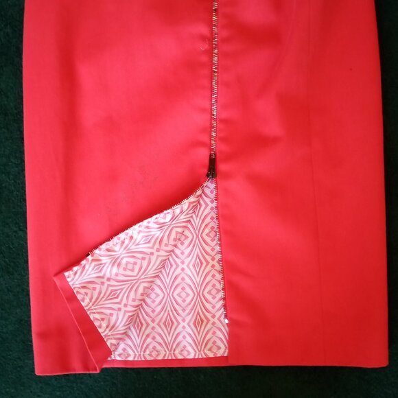 Chloe VTG Red Pencil Skirt  Multi Color Zipper Size 38 / US Size 6 Reversible(?) - Picture 11 of 13